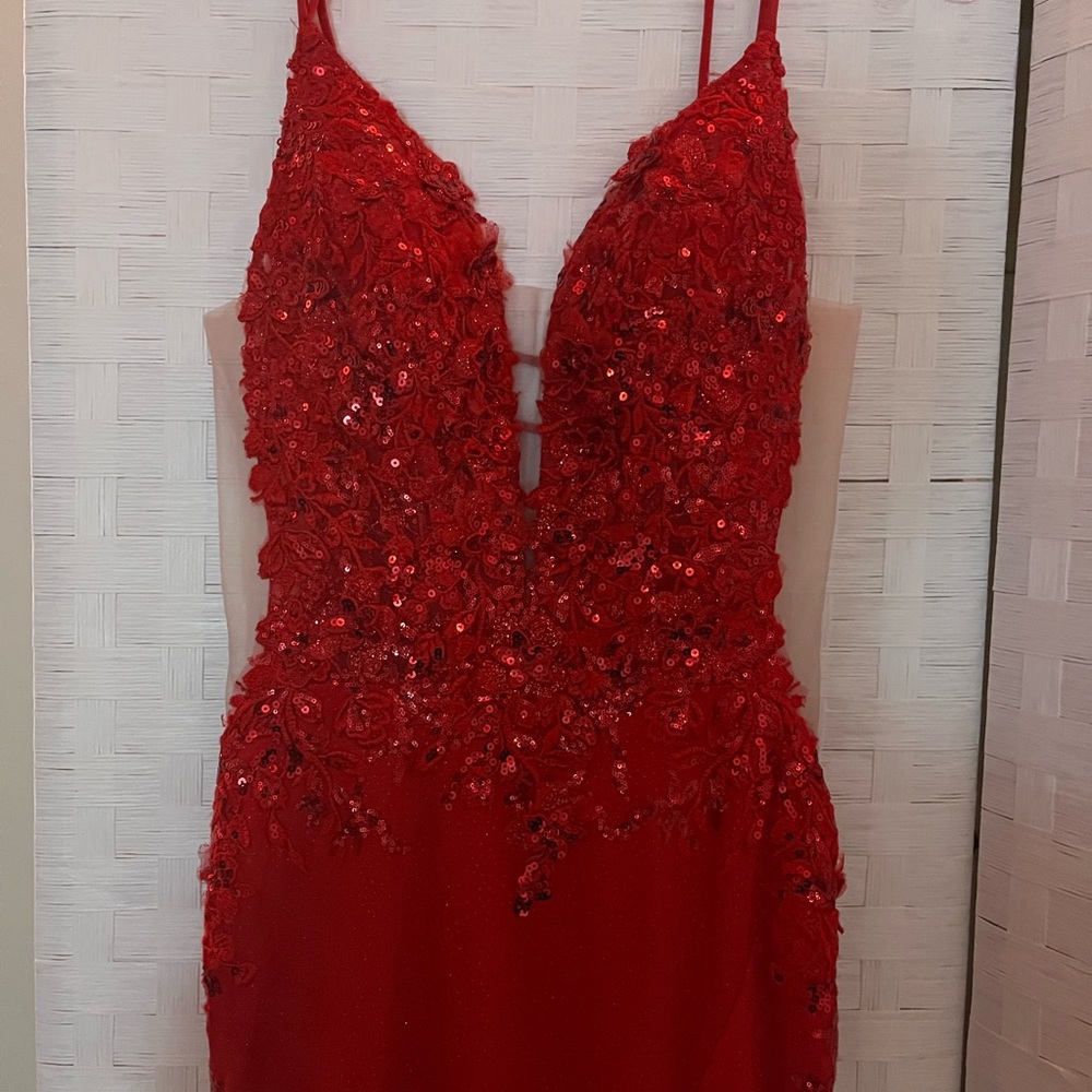 Stunning Scarlet Prom Dress - Picture 2 of 6